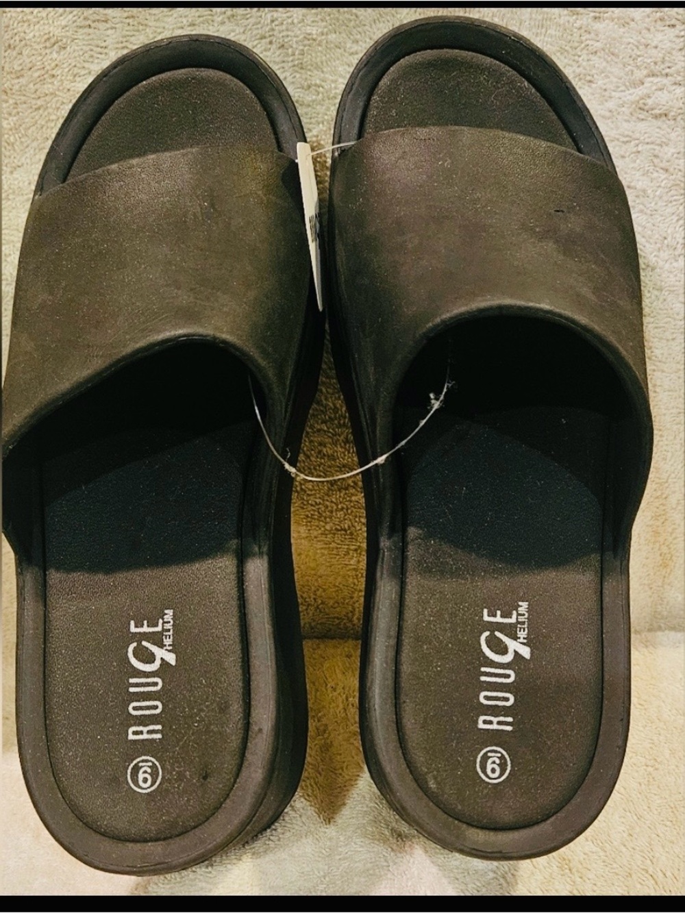 Rouge! Black Platform Wedge Slide Sandals 9